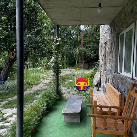 Mamuka Chartolani Guesthouse Mestia Exterior photo